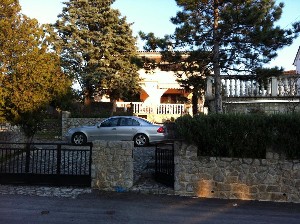 Apartments Toni-Malinska Oda fotoğraf